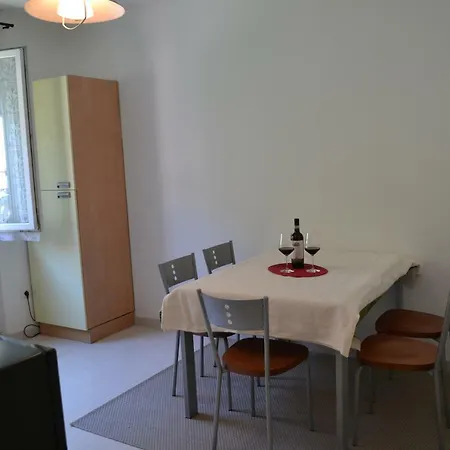 Casa Alloro דירה קנוביו